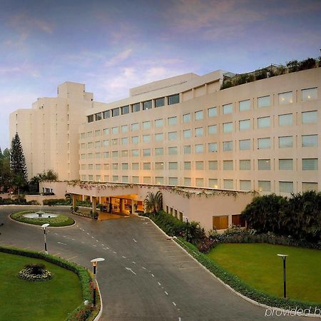 The Lalit Ashok Hotel Bangalore Exterior photo